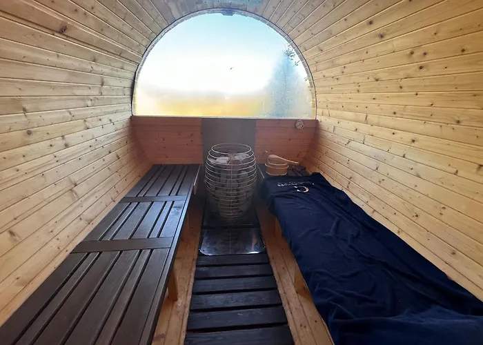 Large House In A Quiet Location شقة Rietz Neuendorf