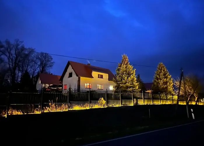 شقة Large House In A Quiet Location