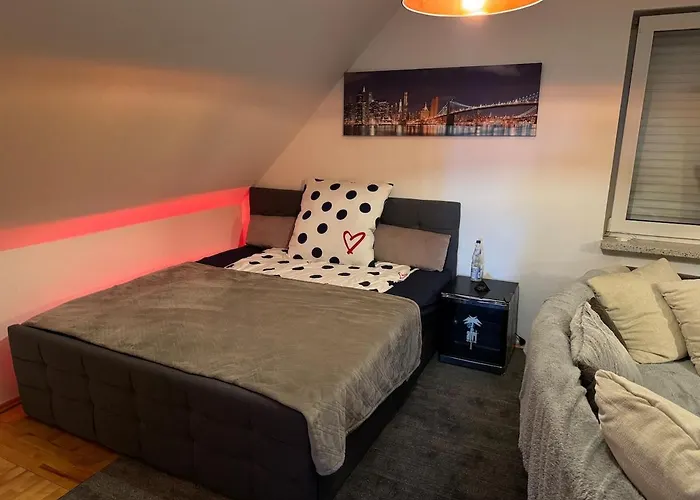 شقة Large House In A Quiet Location *